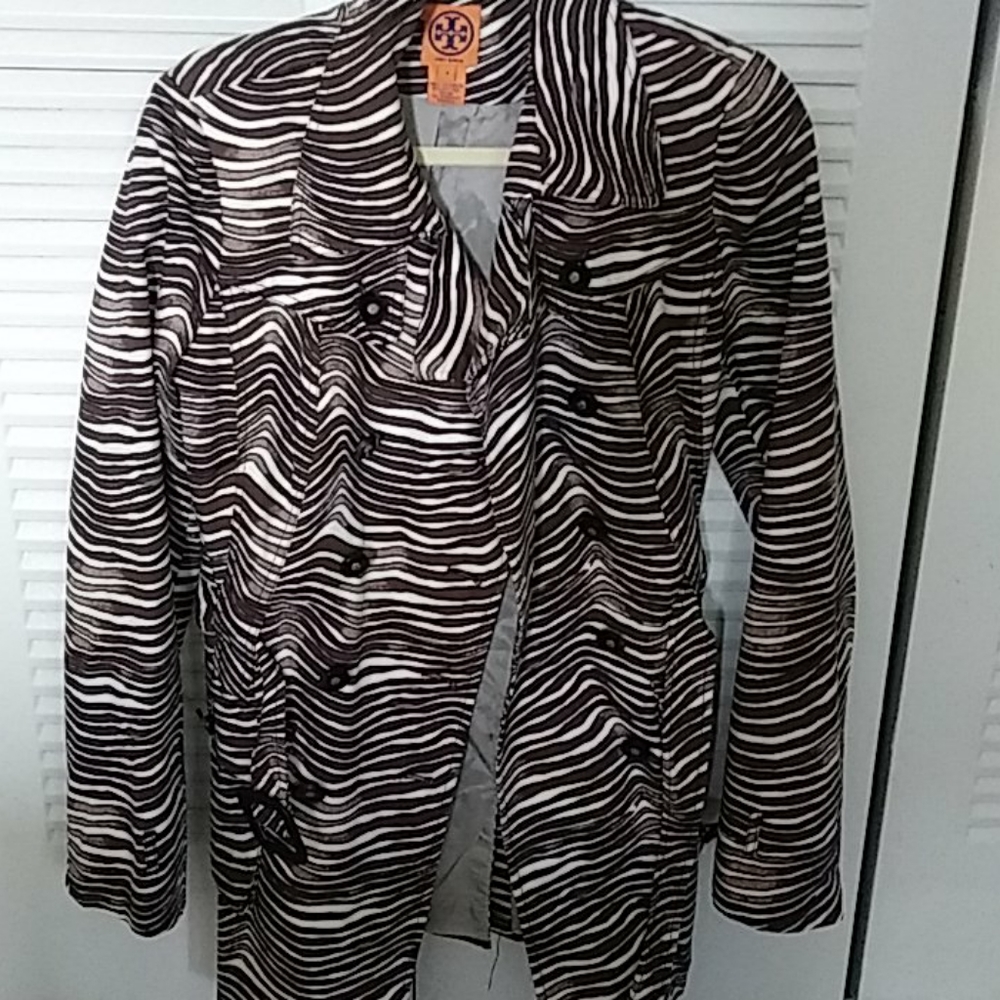 Tory burch trench raincoat